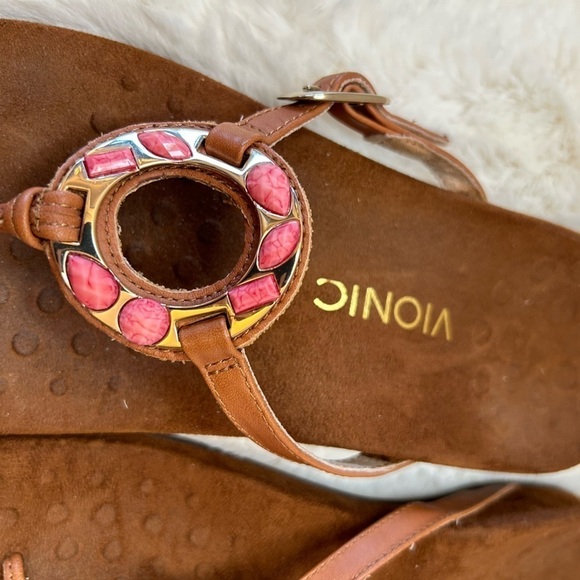 Vionic leather Ricco medallion coral & gold beaded flip flop sandals Sz-9. I - Picture 7 of 10